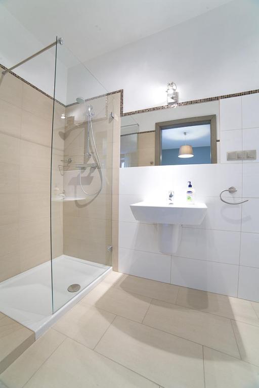 Avalis Apartamenty بوزنان المظهر الخارجي الصورة